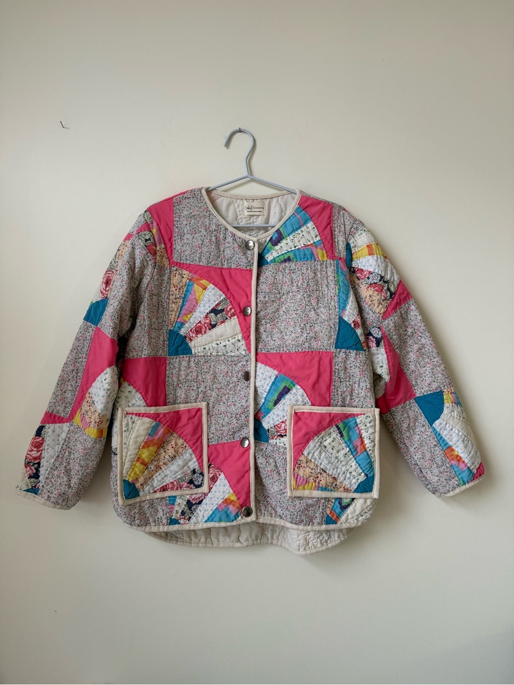 ⭐️ 3. Handmade Upcycle Quilt Jacket SHORT -Pink Fan- Vintage Cotton as is